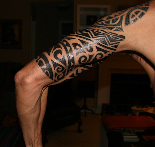back side view of Hawaiian tattoo Hawaiian tattoo completion half sleeve